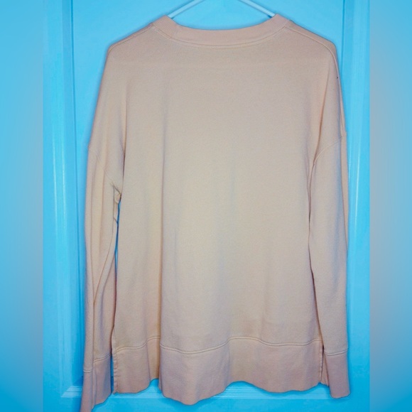 Yellow/Gold pullover - Picture 2 of 2